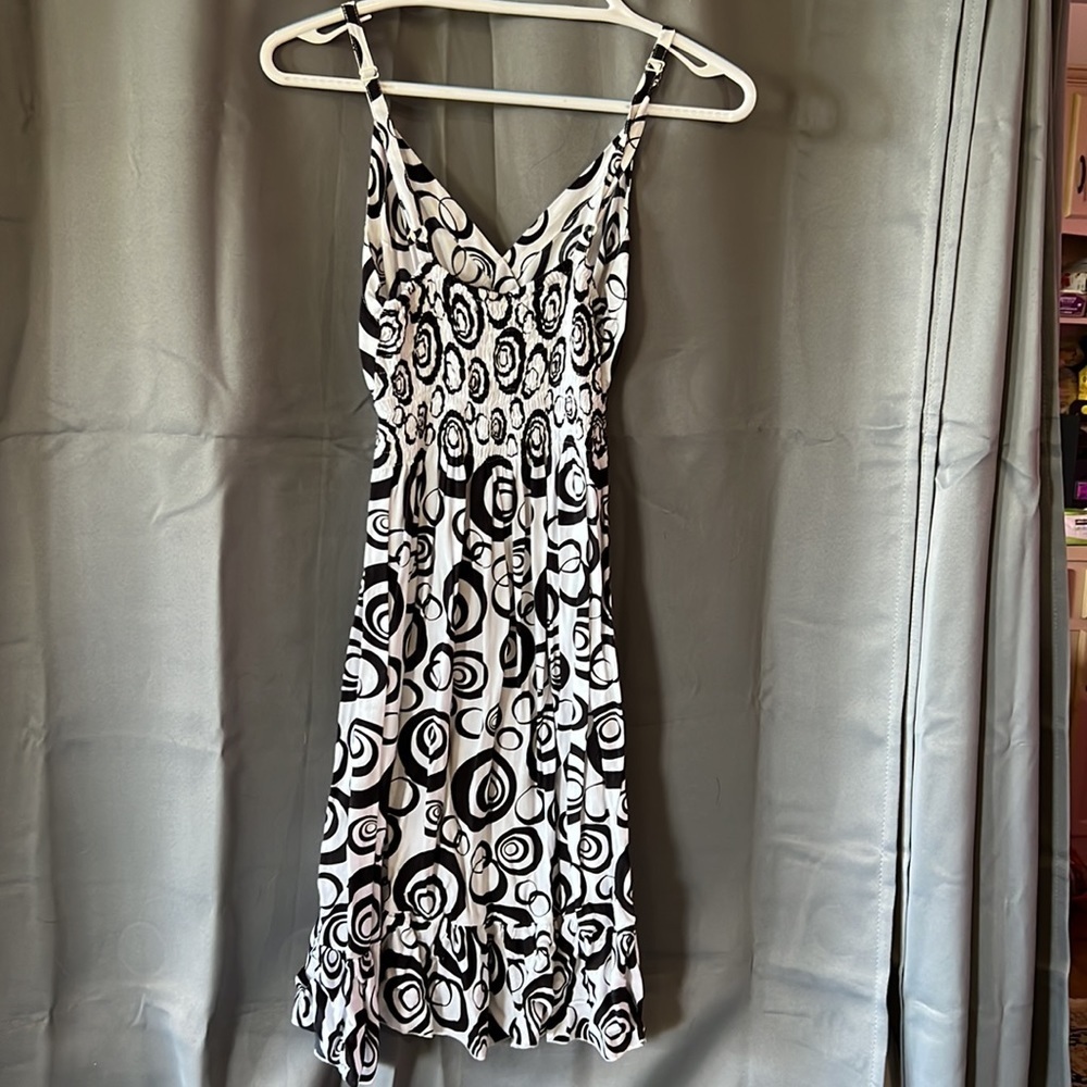 Sundress - Picture 2 of 2
